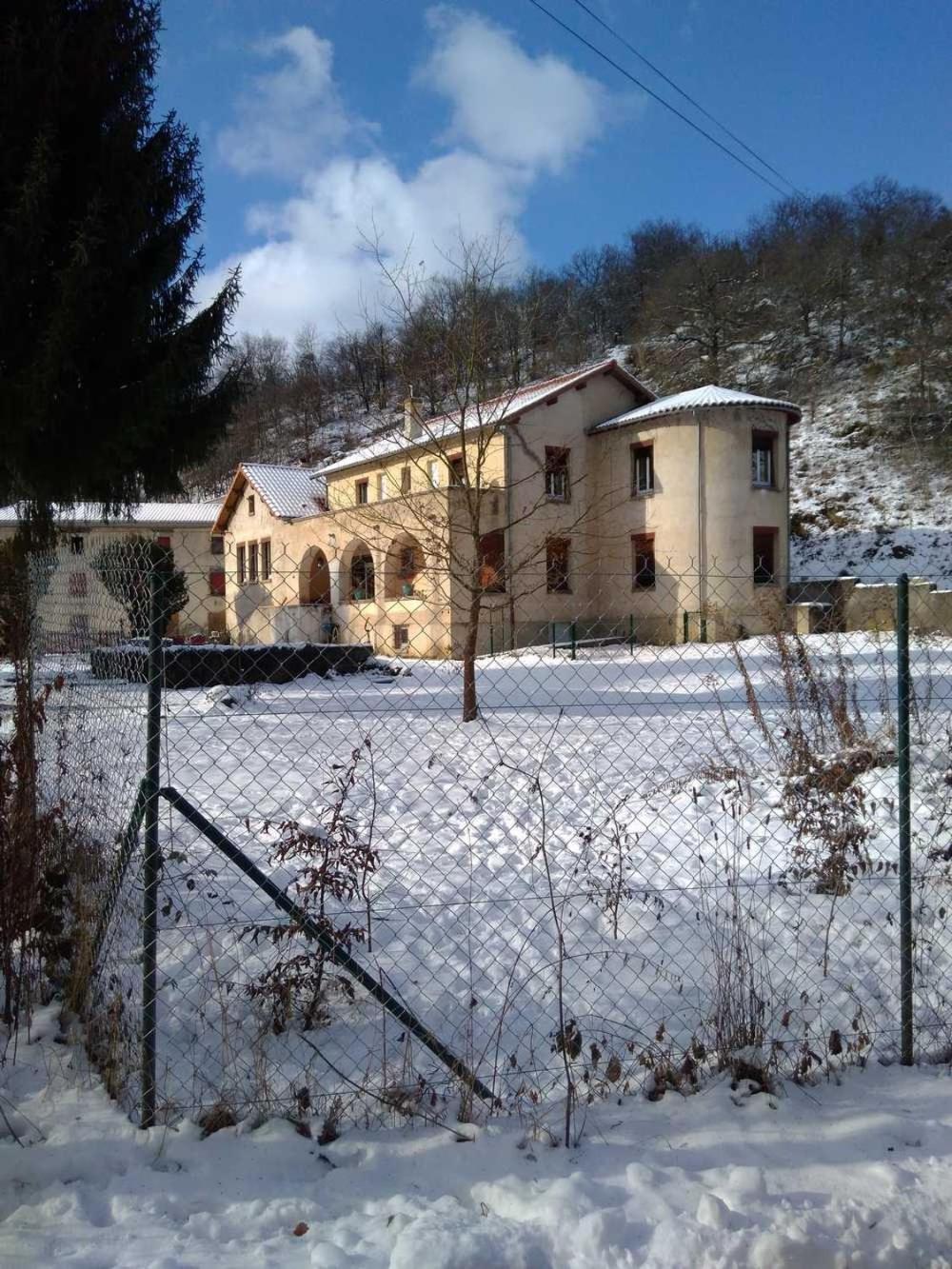 Moulin De La Varenne Saint-Saturnin  Luaran gambar